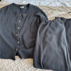 Green Envelope Charcoal Waffle-Knit Button Top